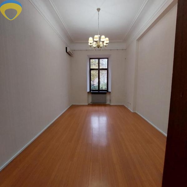 продажа многокомнатной квартиры номер A-174325 в Приморском районе, фото номер 7